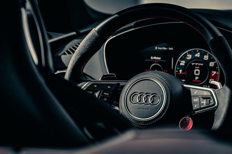 Audi A3 - Wymiana przegubu: Wskazówki i porady dla właścicieli