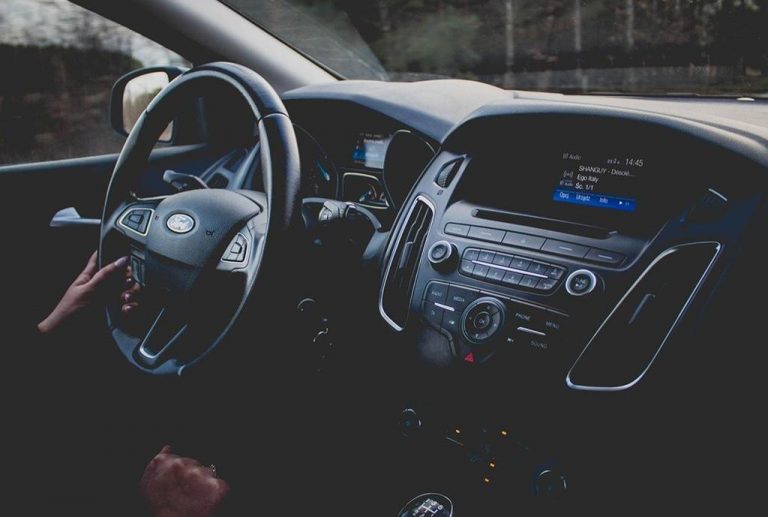 Nissan Patrol: Wymiana przegubu dla niezawodności i komfortu