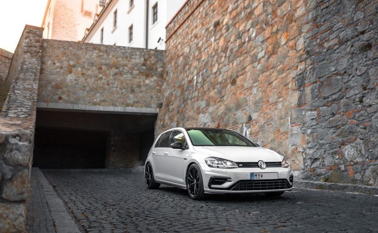 Volkswagen T-Roc - Wymiana amortyzatora dla lepszego komfortu jazdy