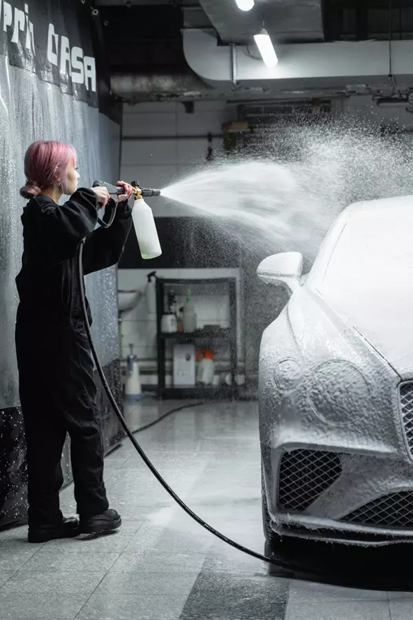 Wszystkie myjnie samochodowe w mieście Zgierz - Twoje auto zasługuje na czystość!